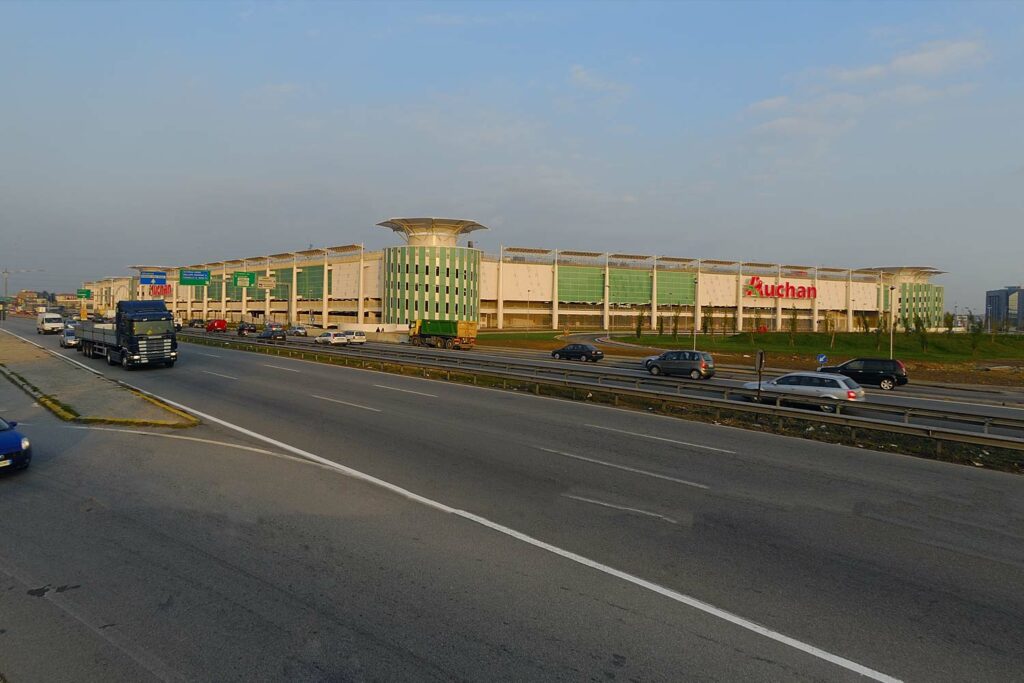 Cinisello Balsamo, Auchan — foto 1