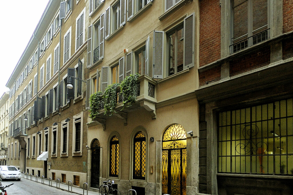 Milano, Fiori Scuri Brera — foto 1