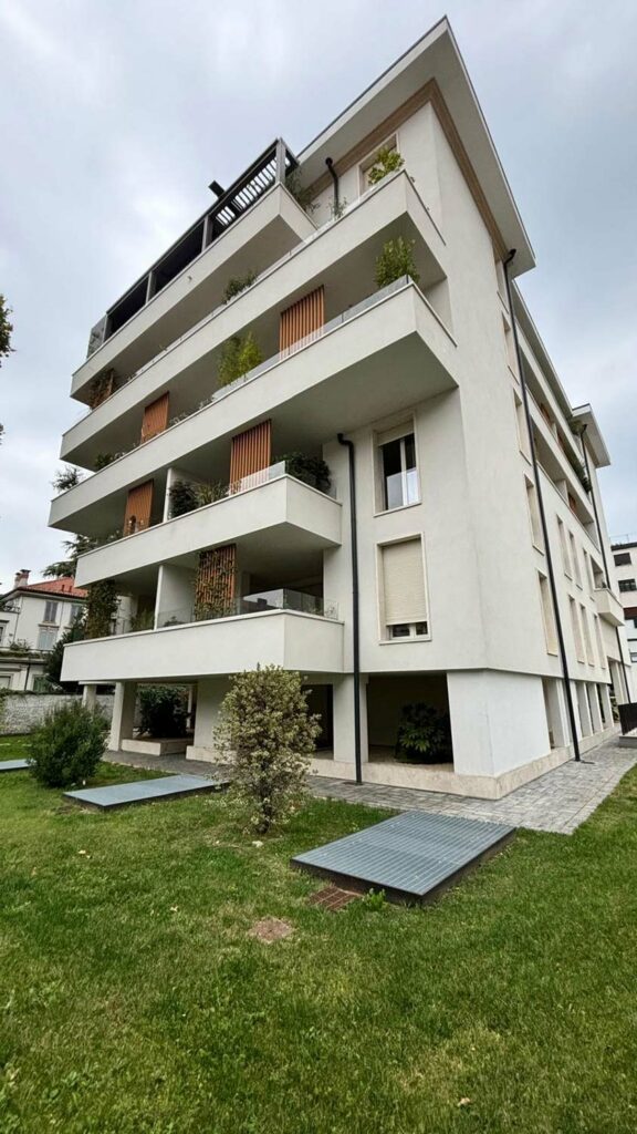 Monza, Via Bixio — foto 1